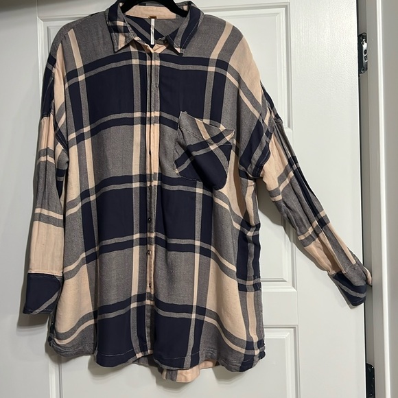 Free People Oversized Pink Flannel - Picture 1 of 5